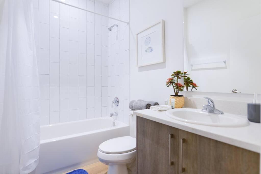 Вилла Amazing Town House 15 Min From The Beach Wfree Parking Майами Экстерьер фото